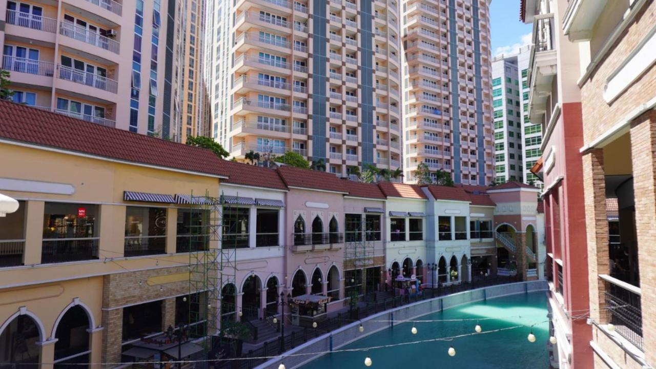 Apartment Premium Executive At Venice Luxury Residences *