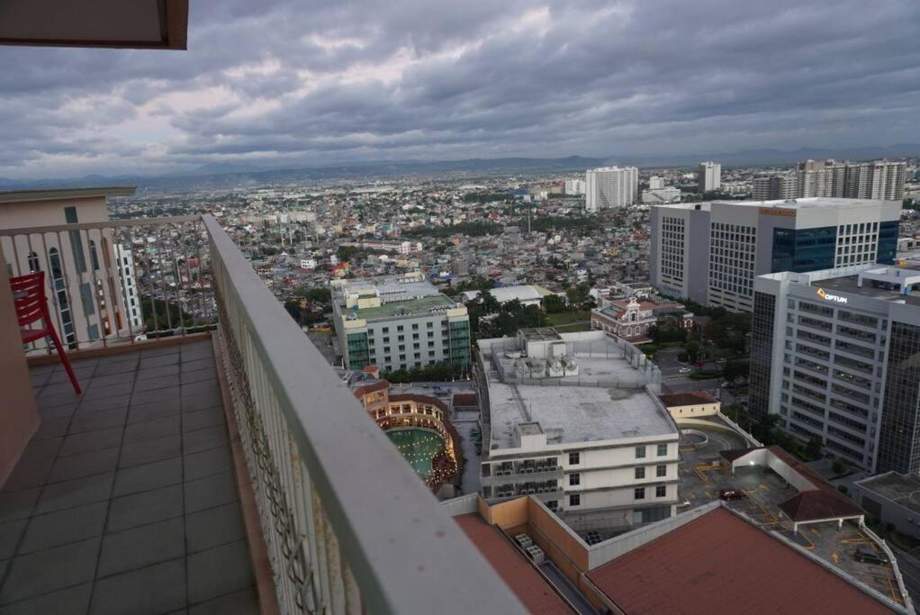 Premium Executive At Venice Luxury Residences Apartment Manila