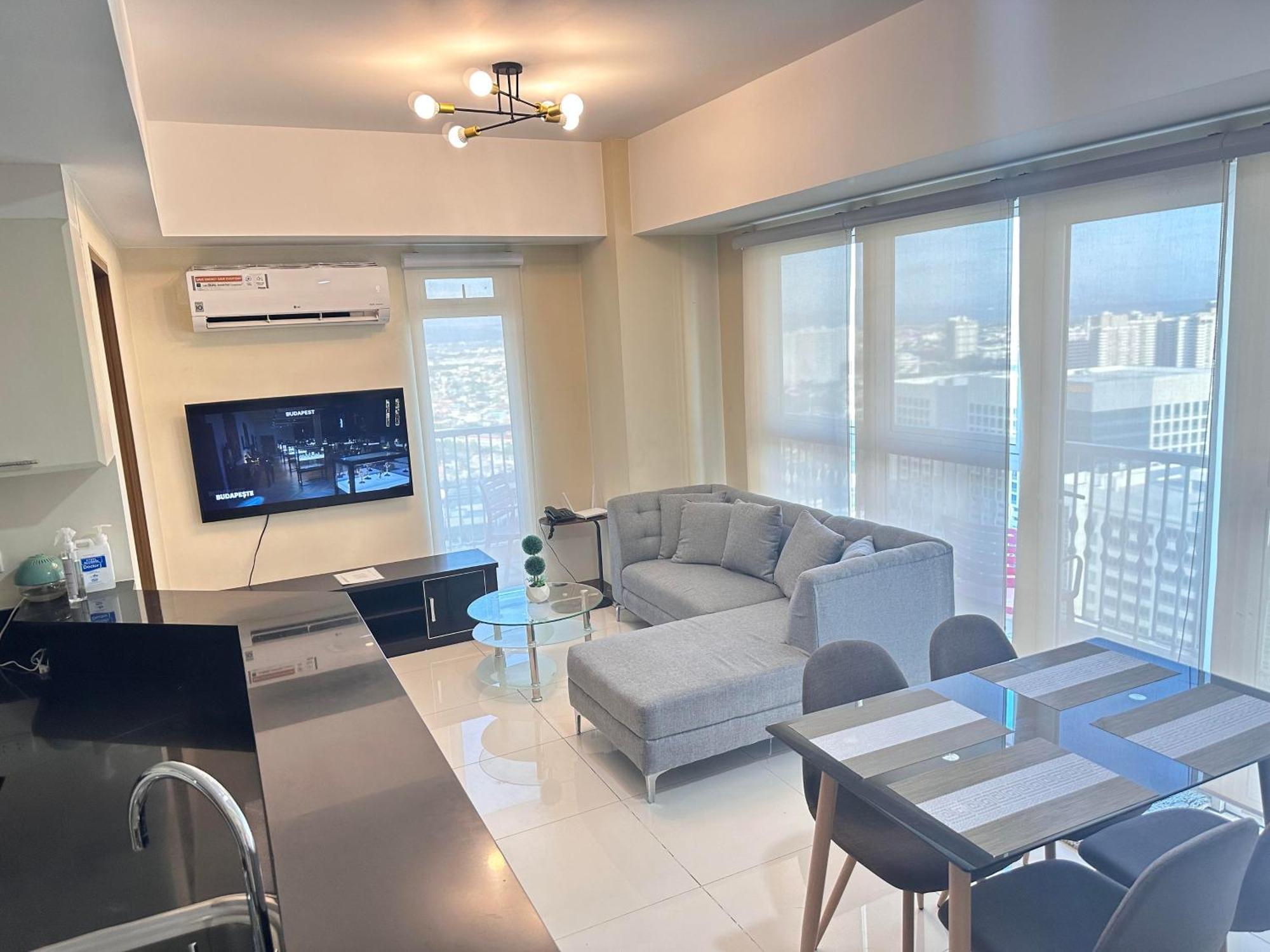 Premium Executive At Venice Luxury Residences Apartment Manila