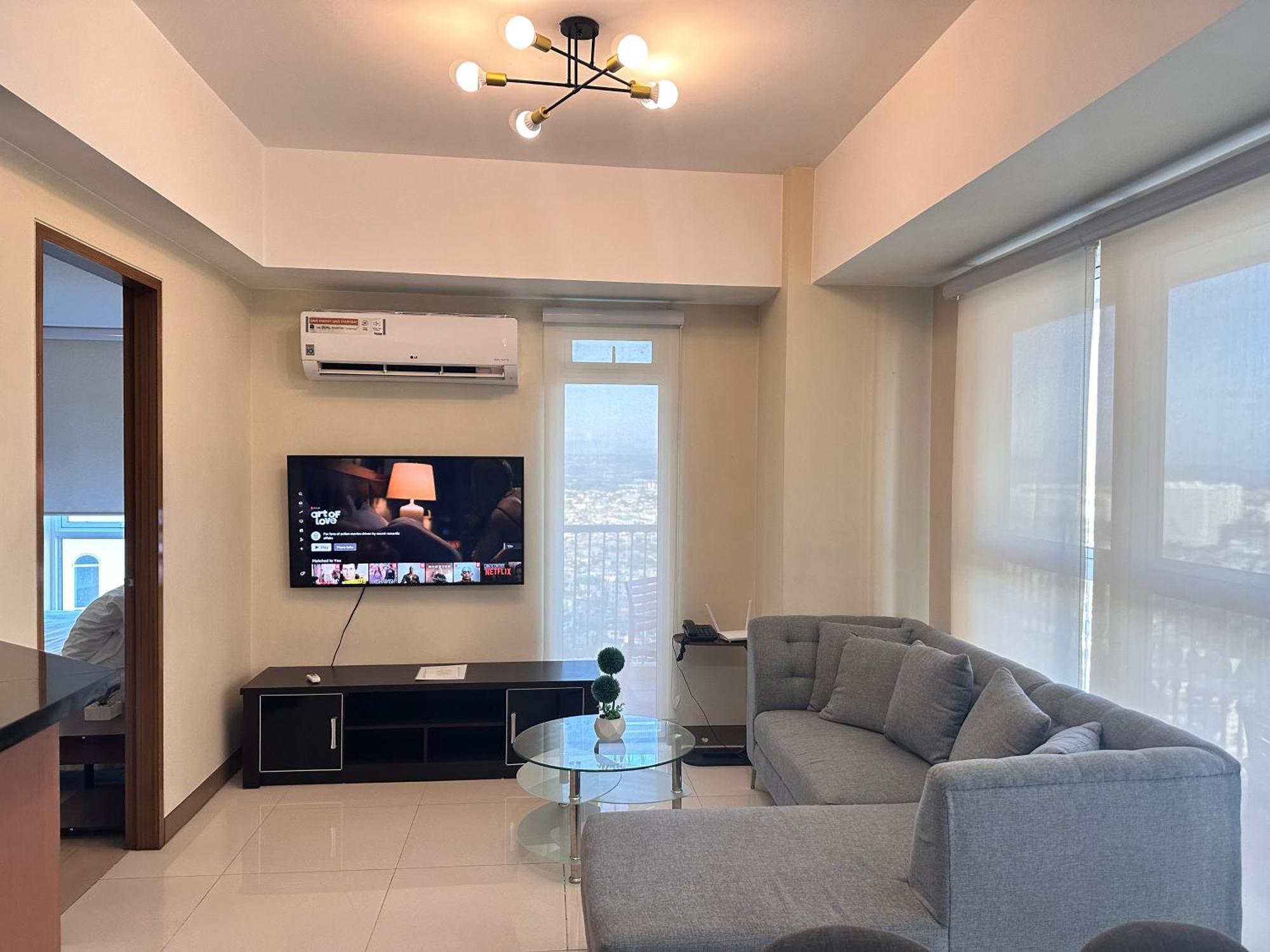 Premium Executive At Venice Luxury Residences Apartment *