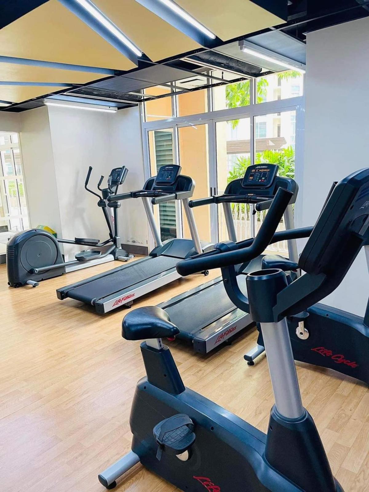 Premium Executive At Venice Luxury Residences Manila