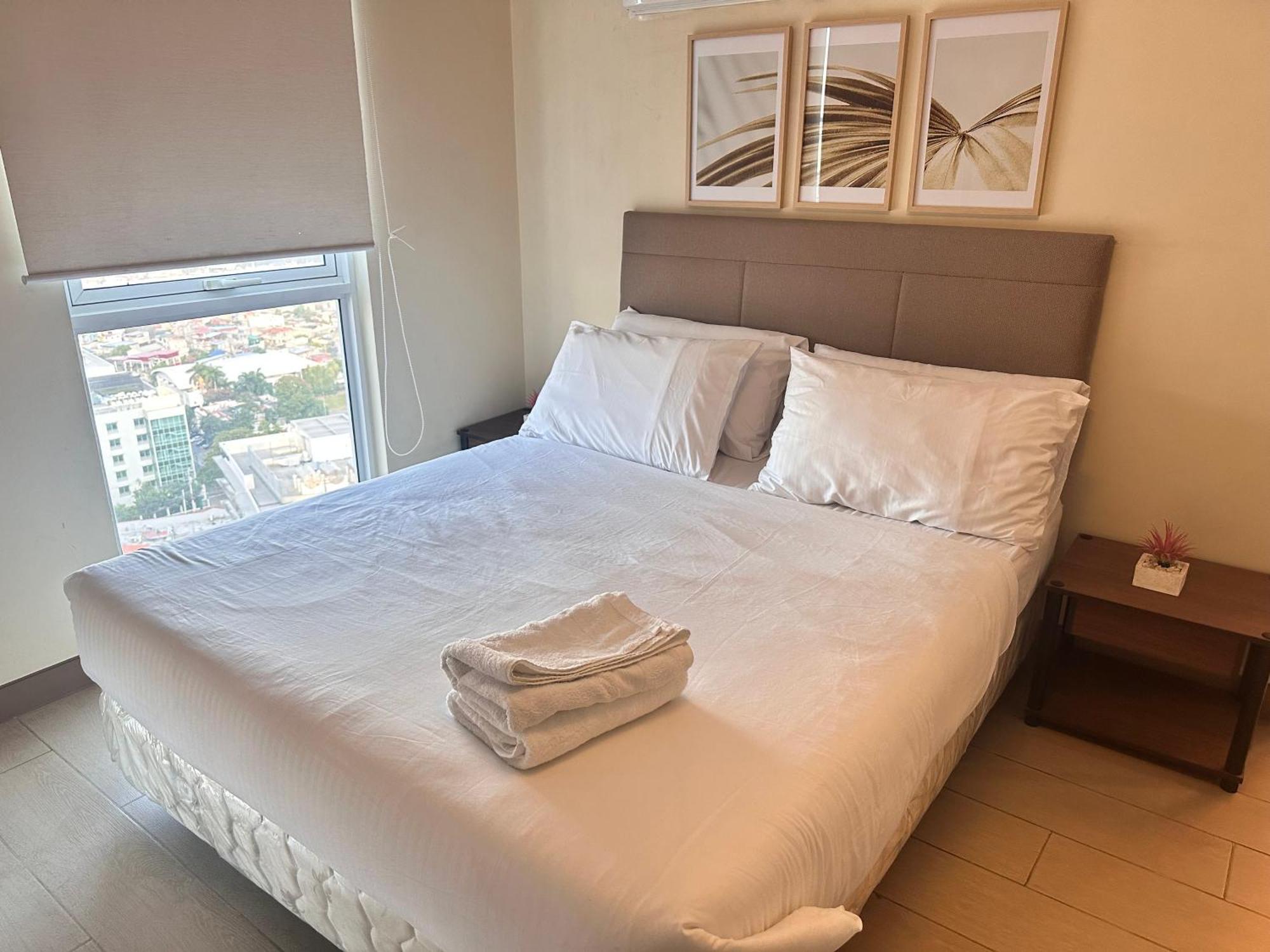 Apartment Premium Executive At Venice Luxury Residences